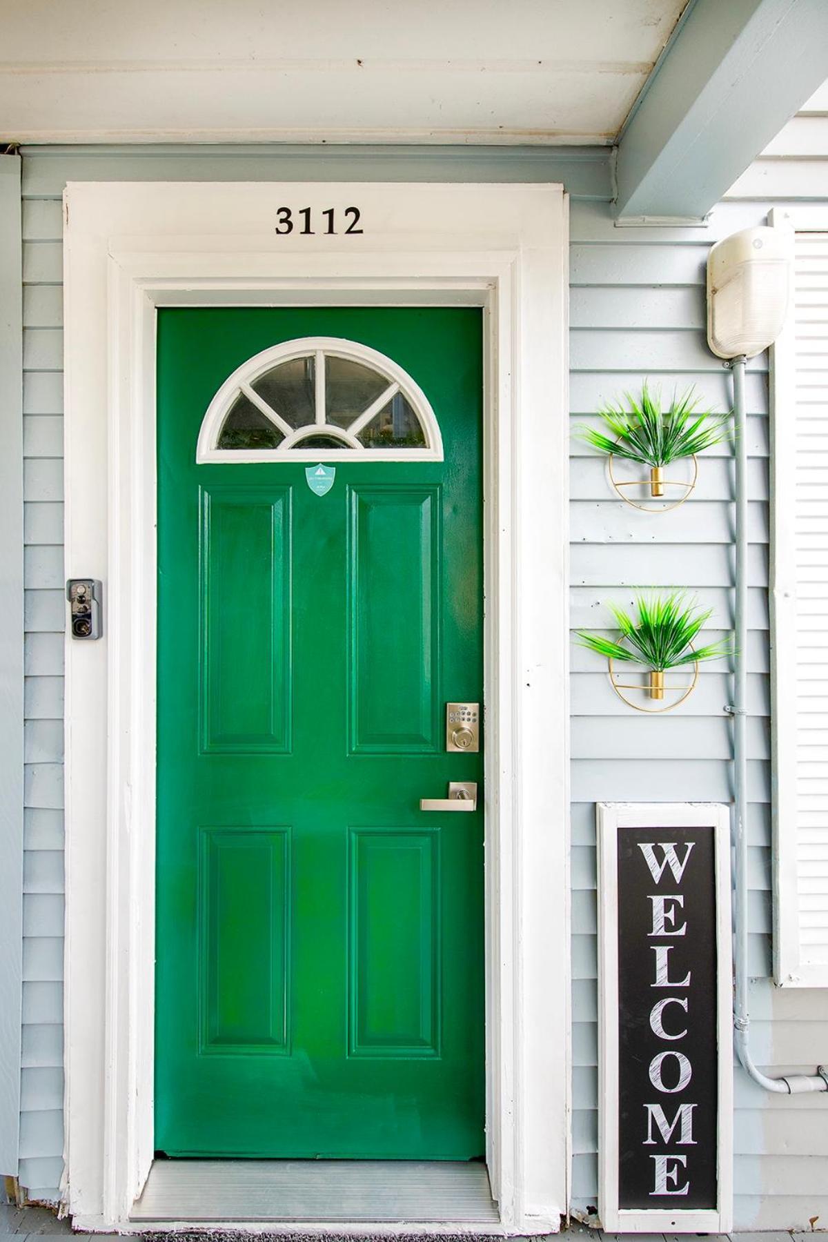 The Tremont Emerald - By Christmas Story House - Historic Charm & Modern Comfort Near Downtown With Parking, 300Mb Wifi & Self Check-In Cleveland Exterior foto