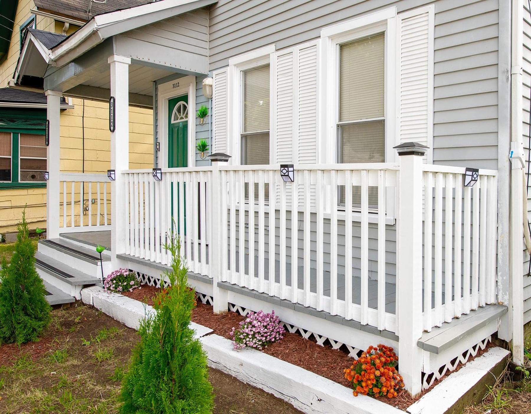 The Tremont Emerald - By Christmas Story House - Historic Charm & Modern Comfort Near Downtown With Parking, 300Mb Wifi & Self Check-In Cleveland Exterior foto
